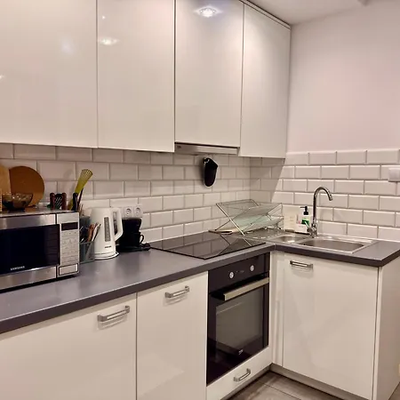 Prime Kazimierz Retreat 3br - Walk To Old Town 크라쿠프
