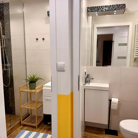Prime Kazimierz Retreat 3br - Walk To Old Town 아파트 크라쿠프